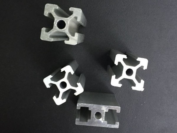 小截面工業(yè)鋁型材的用途有哪些？